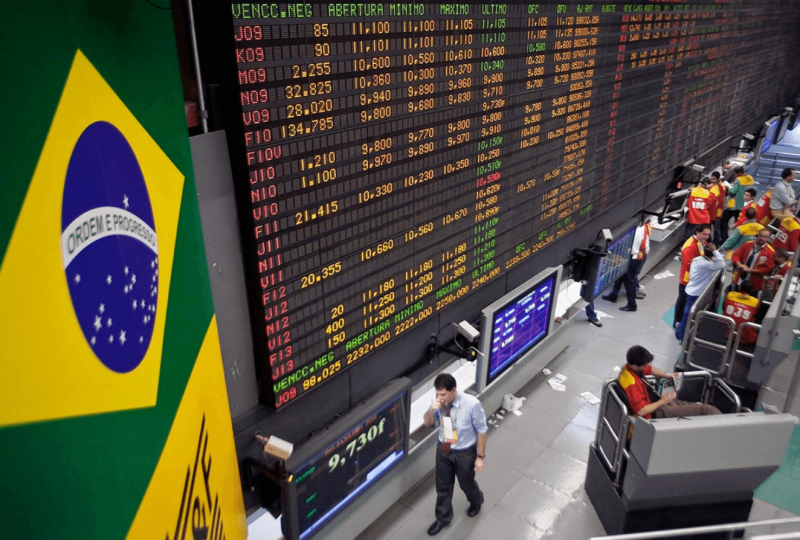 Brazil’s Stocks Fizzle as Political Problems, Inflation Persist