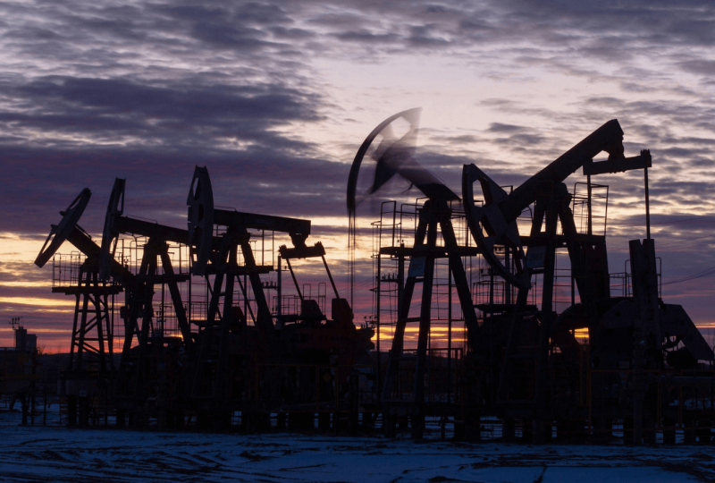 U.S. Refiners Seek Alternatives To Russian Oil Amid Tensions